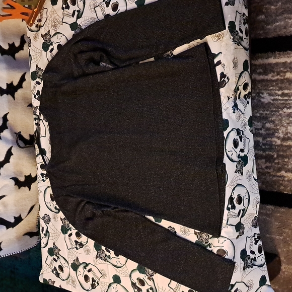 Pretty L/S Cutout Top Sz L Eclair - Picture 3 of 5